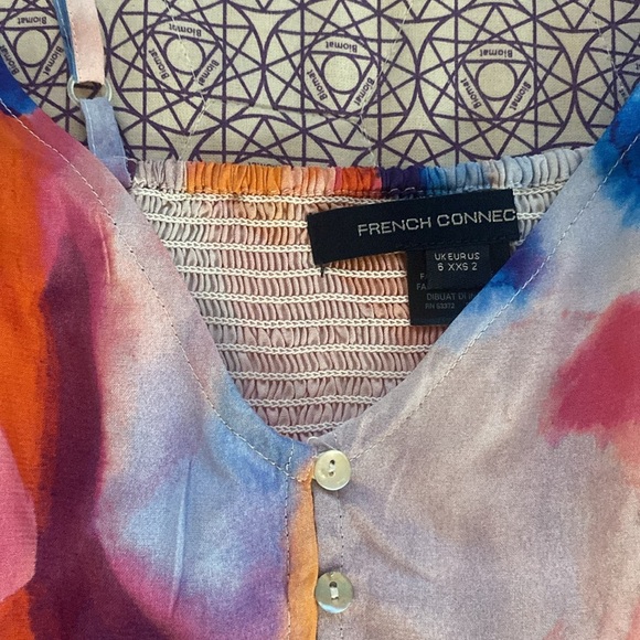 French connection, floral multicolor button down ruffled flowy tank sz X… - Picture 3 of 9